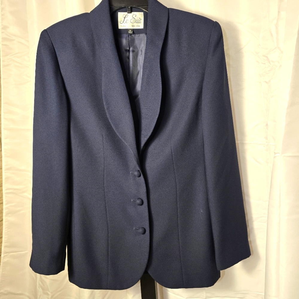 Le Suit Navy Blazer
